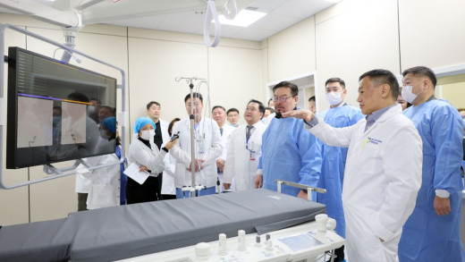 Хавдар судлалын төв мэс заслын эмчилгээндээ робот ашиглана