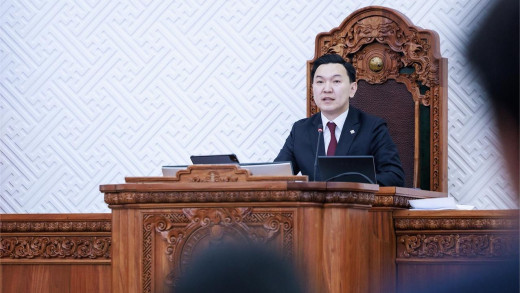 Н.Учрал: Хулгайч биш хууль энэ танхимаас төрөх ёстой