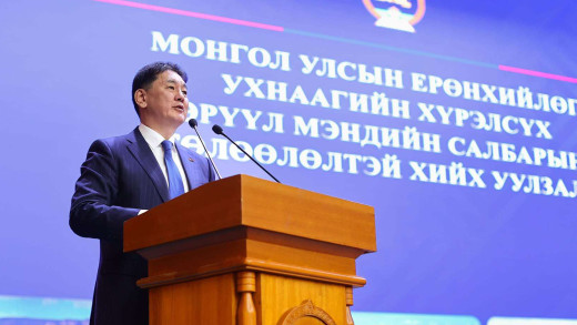 Ерөнхийлөгч У.Хүрэлсүх эрүүл мэндийн салбарынханд талархал илэрхийллээ